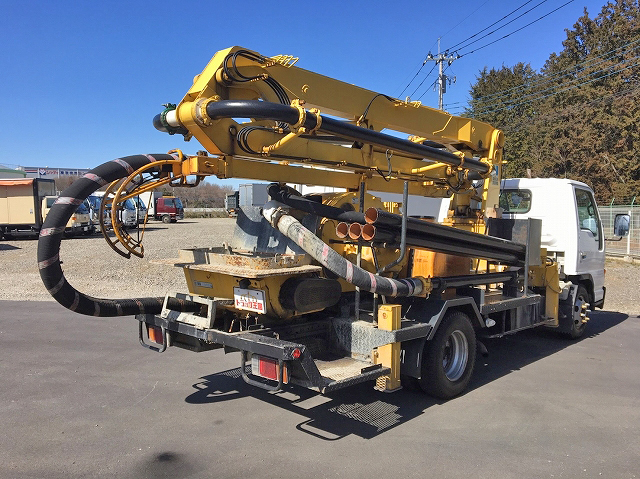 いすゞエルフコンクリートポンプ車小型（2t・3t）[写真02]