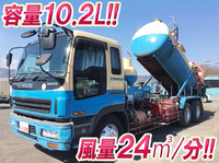 いすゞギガ汚泥吸引車大型（10t）[写真01]