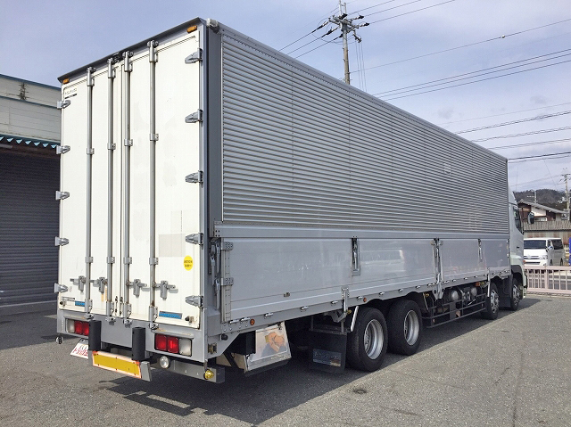 日野プロフィアアルミウイング大型（10t）[写真02]