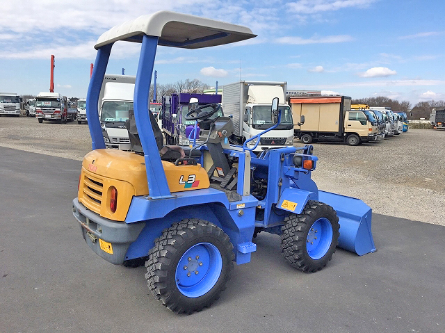 TCMタイヤショベル（ホイルローダー）[写真02]