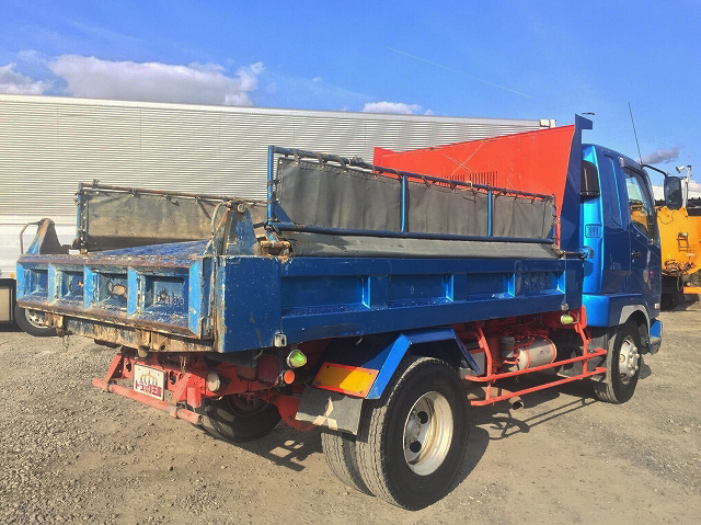 三菱ふそうファイターダンプ中型（4t）[写真02]