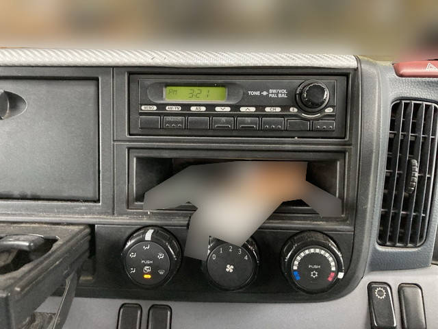 三菱ふそうキャンター平ボディ小型（2t・3t）[写真23]