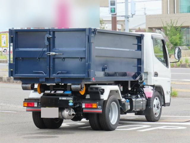 三菱ふそうキャンターコンテナ専用車小型（2t・3t）[写真02]