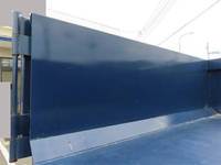 三菱ふそうキャンターコンテナ専用車小型（2t・3t）[写真24]