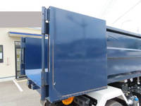 三菱ふそうキャンターコンテナ専用車小型（2t・3t）[写真27]