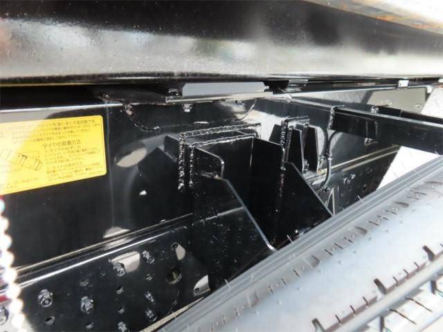 三菱ふそうキャンターコンテナ専用車小型（2t・3t）[写真35]