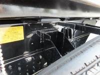 三菱ふそうキャンターコンテナ専用車小型（2t・3t）[写真36]