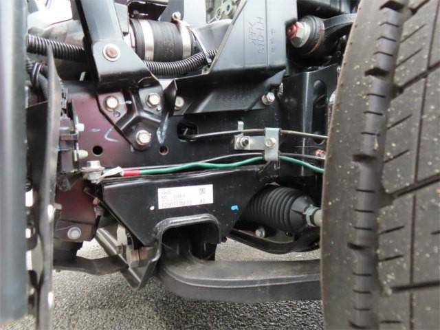 三菱ふそうキャンターコンテナ専用車小型（2t・3t）[写真38]