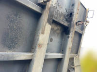 三菱ふそうキャンターダンプ小型（2t・3t）[写真14]