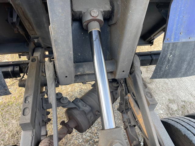 三菱ふそうキャンターダンプ小型（2t・3t）[写真16]