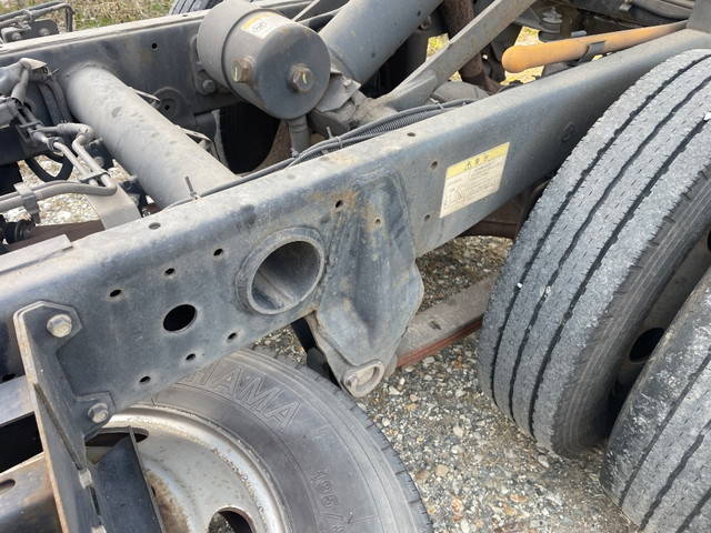 三菱ふそうキャンターダンプ小型（2t・3t）[写真18]