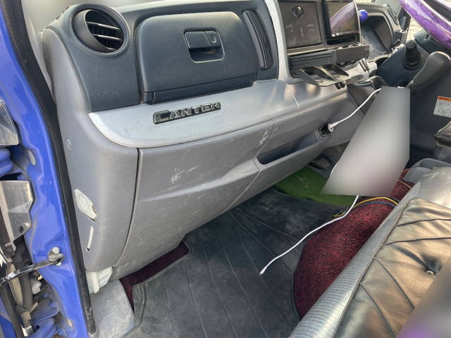 三菱ふそうキャンターダンプ小型（2t・3t）[写真24]