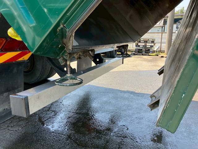 いすゞギガ深ダンプ（土砂禁ダンプ）大型（10t）[写真14]