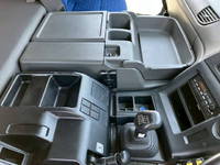 いすゞギガ深ダンプ（土砂禁ダンプ）大型（10t）[写真35]