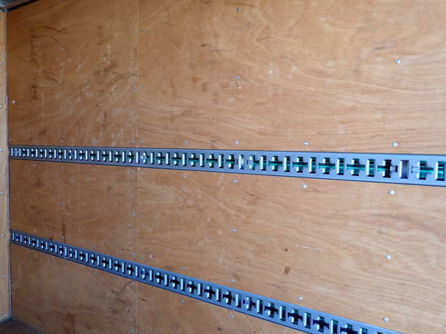 日野デュトロアルミバン小型（2t・3t）[写真15]