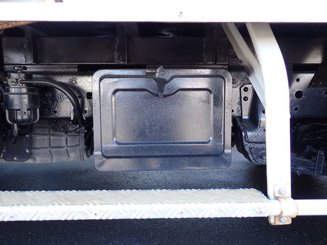 日野デュトロアルミバン小型（2t・3t）[写真24]
