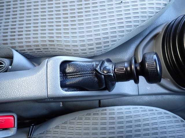 日野デュトロアルミバン小型（2t・3t）[写真32]