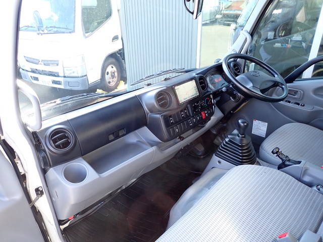 日野デュトロアルミバン小型（2t・3t）[写真34]