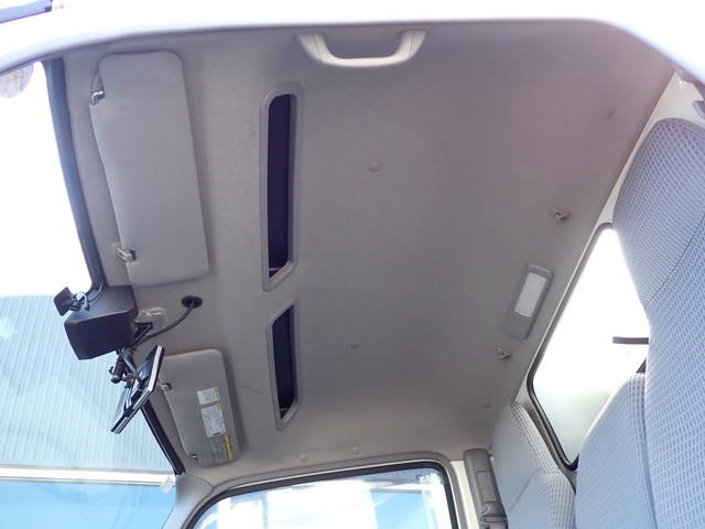 日野デュトロアルミバン小型（2t・3t）[写真36]