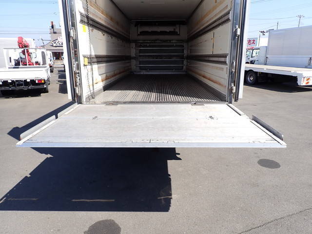 日野レンジャー冷凍車（冷蔵車）中型（4t）[写真18]