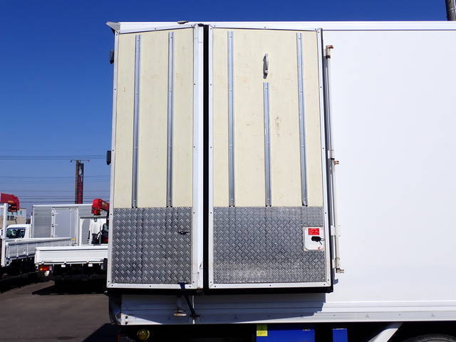 日野レンジャー冷凍車（冷蔵車）中型（4t）[写真21]