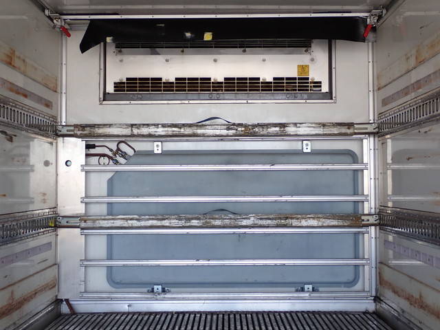 日野レンジャー冷凍車（冷蔵車）中型（4t）[写真23]