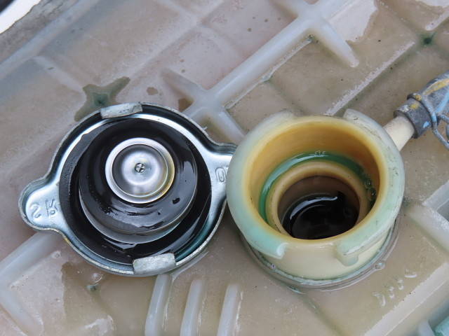 日野プロフィアトレーラーヘッド（トラクターヘッド）大型（10t）[写真16]