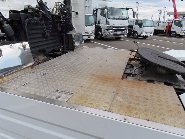 日野プロフィアトレーラーヘッド（トラクターヘッド）大型（10t）[写真23]