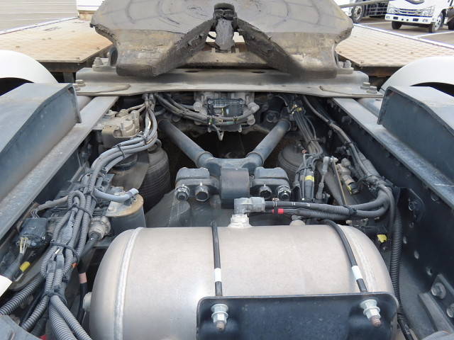 日野プロフィアトレーラーヘッド（トラクターヘッド）大型（10t）[写真09]