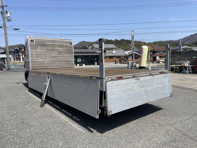 日野レンジャーアルミブロック中型（4t）[写真12]