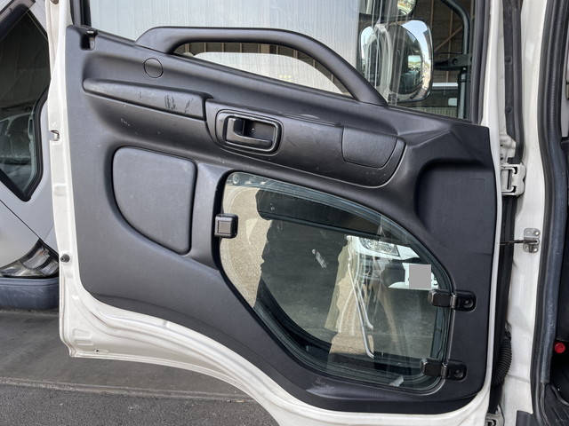 日野レンジャーアルミブロック中型（4t）[写真25]