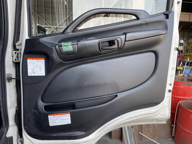 日野レンジャーアルミブロック中型（4t）[写真26]