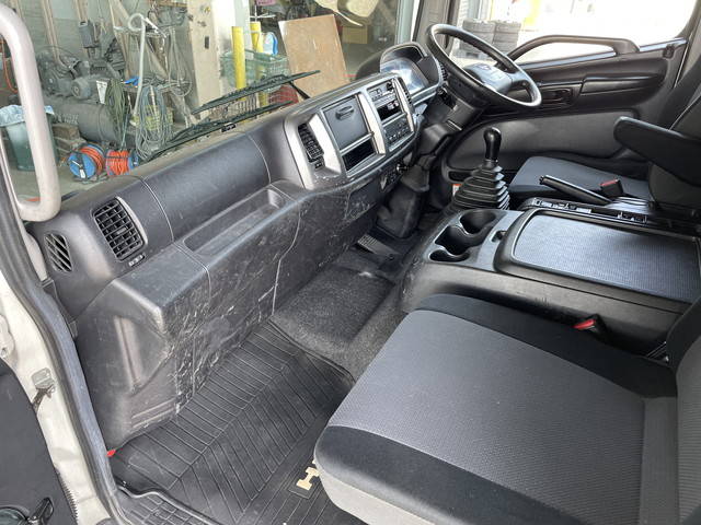 日野レンジャーアルミブロック中型（4t）[写真27]