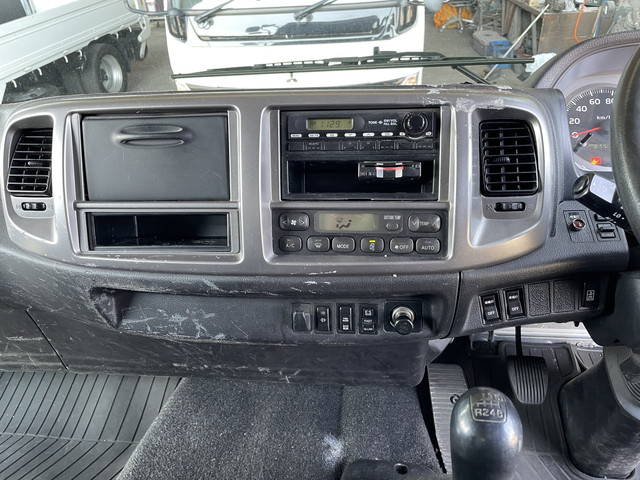 日野レンジャーアルミブロック中型（4t）[写真34]