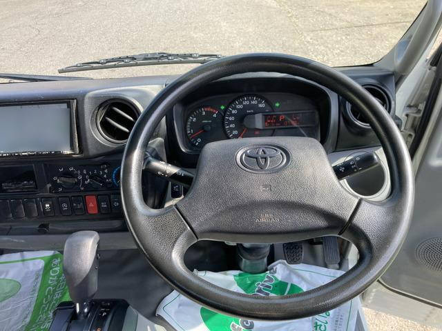 トヨタダイナ平ボディ小型（2t・3t）[写真35]