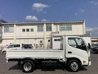 トヨタダイナ平ボディ小型（2t・3t）[写真04]