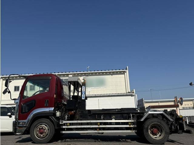 いすゞフォワードコンテナ専用車増トン（6t・8t）[写真15]
