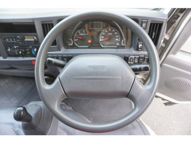 マツダタイタン平ボディ小型（2t・3t）[写真32]