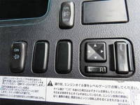 三菱ふそうファイター冷蔵冷凍ウイング中型（4t）[写真12]