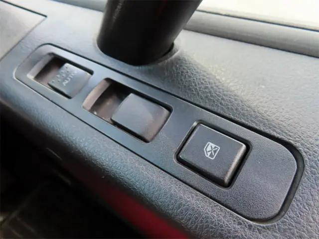 三菱ふそうファイター冷蔵冷凍ウイング中型（4t）[写真14]