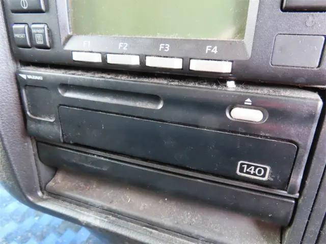 三菱ふそうファイター冷蔵冷凍ウイング中型（4t）[写真17]