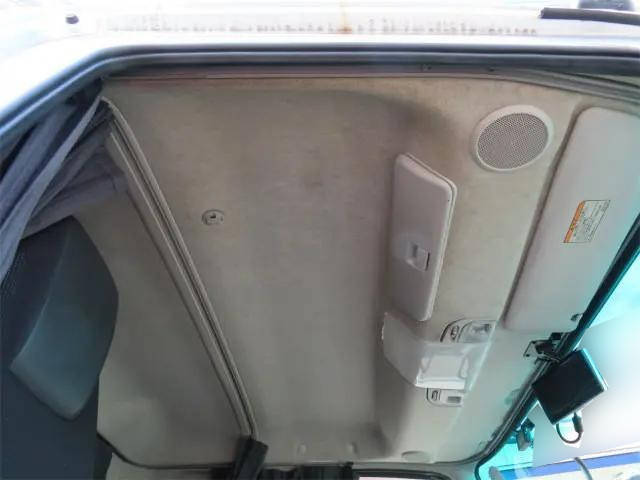 三菱ふそうファイター冷蔵冷凍ウイング中型（4t）[写真20]