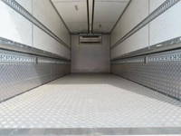 三菱ふそうファイター冷蔵冷凍ウイング中型（4t）[写真21]