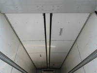 三菱ふそうファイター冷蔵冷凍ウイング中型（4t）[写真25]