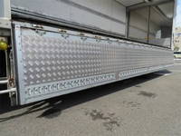 三菱ふそうファイター冷蔵冷凍ウイング中型（4t）[写真26]