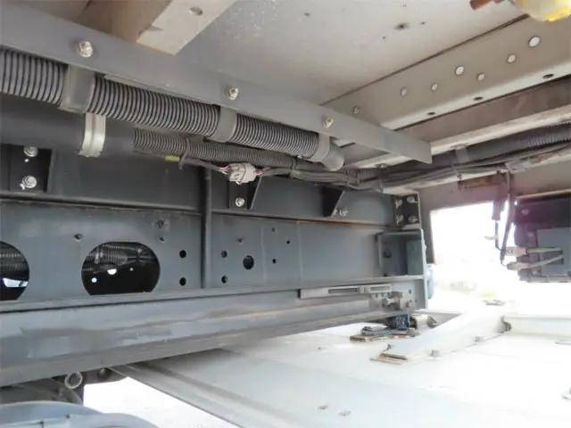 三菱ふそうファイター冷蔵冷凍ウイング中型（4t）[写真39]