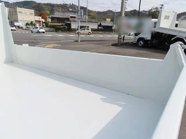 三菱ふそうキャンターダンプ小型（2t・3t）[写真25]