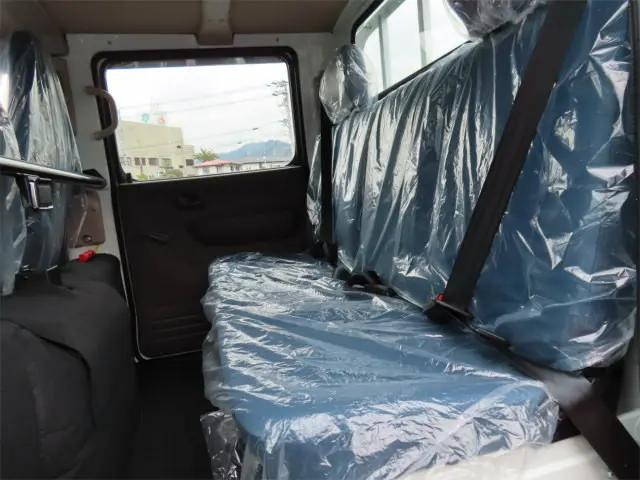 三菱ふそうキャンターダブルキャブ（Wキャブ）小型（2t・3t）[写真18]