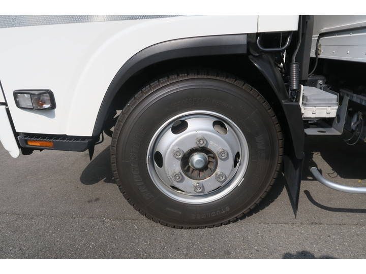 いすゞエルフパネルバン小型（2t・3t）[写真12]