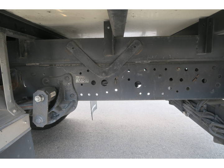 いすゞエルフパネルバン小型（2t・3t）[写真19]